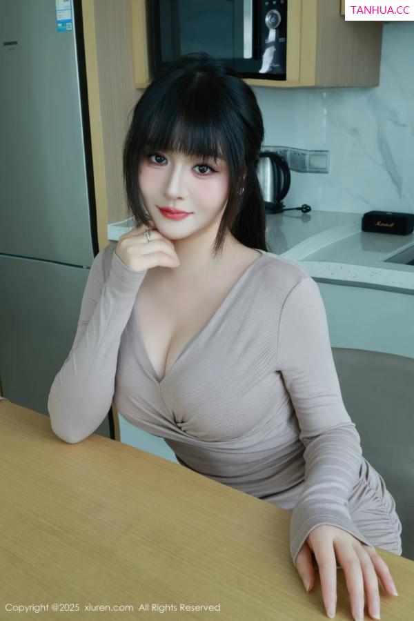   [XiuRen]高清写真图 2025.09.02 No.10718 沈南汐RuRu 原色丝袜第17张图片